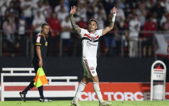 São Paulo busca melhor premiação no Brasileiro contra o América-MG São Paulo busca melhor premiação no Brasileiro contra o América-MG