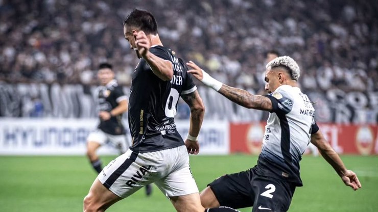 Corinthians vence Barcelona-EQU, mas é eliminado da Libertadores