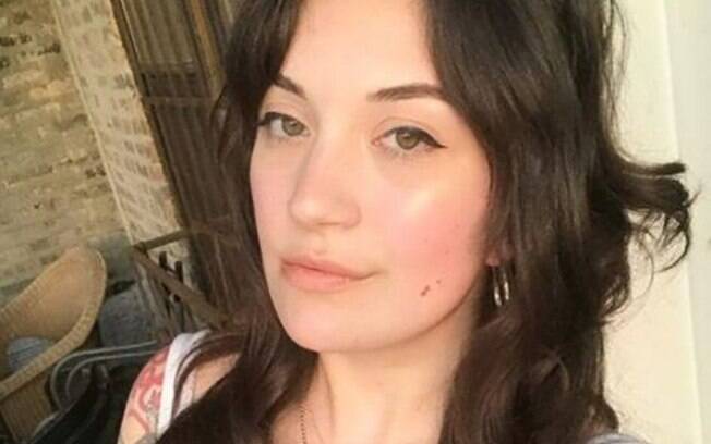 Genevieve Pascolla, de 26 anos, denunciou homem se masturbando em voo e foi humilhada por equipe tripulante em junho