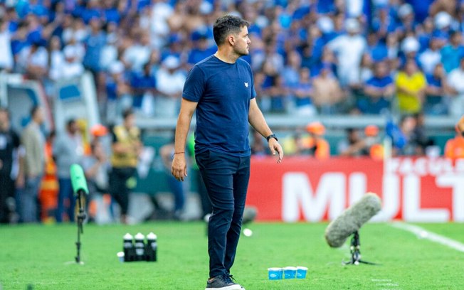 Cruzeiro demite Nicolás Larcamón após vice-campeonato mineiro