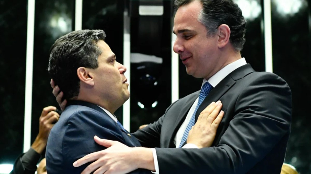 Indicação
de Alcolumbre: Senado aprova Pacheco para vaga no TCU - QTU Questões do Universo