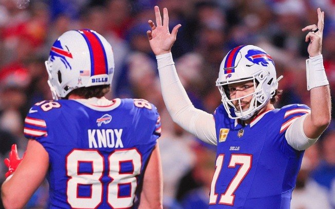 Allen comemora em vitória sobre o Chiefs Allen comemora em vitória sobre o Chiefs