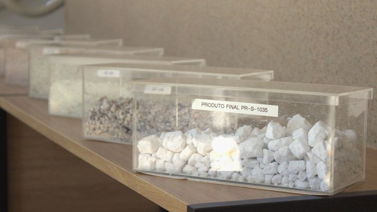 Goiás tem primeira fábrica do Brasil que processa terras raras