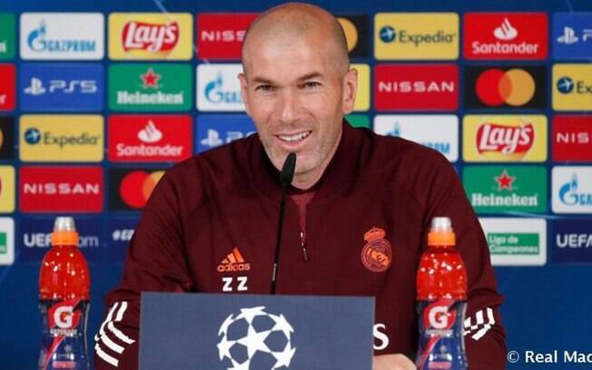 Paris Saint-Germain sonha com a chegada de Zidane como técnico