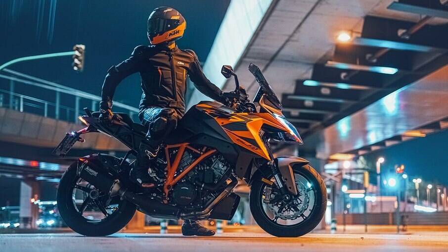 KTM Super Duke GT 2022: entre outros aspectos, modelo evolui no que se refere à conectividade