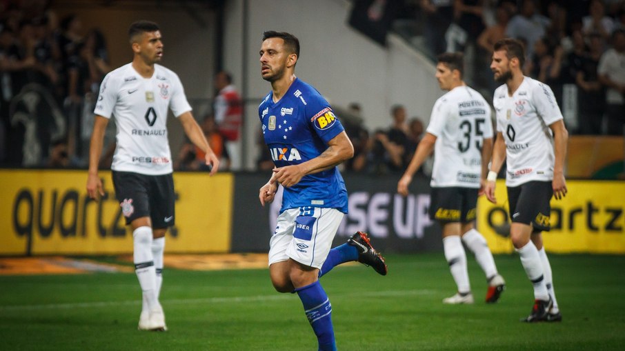Robinho abriu o placar para o Cruzeiro na final da Copa do Brasil de 2018 Robinho abriu o placar para o Cruzeiro na final da Copa do Brasil de 2018