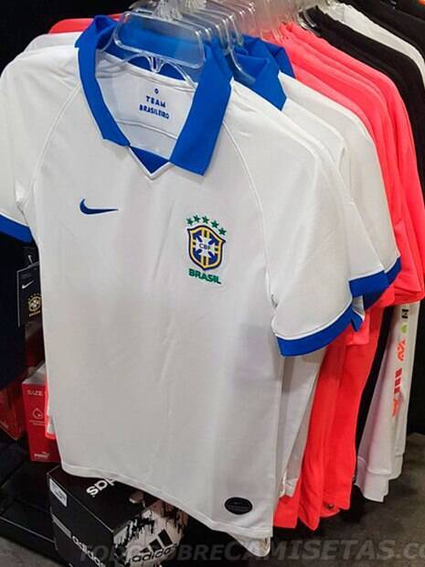 camisa branca da seleção brasileira