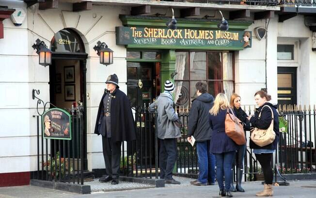 Conheça a Baker Street, rua do flat do detetive mais conhecido do mundo