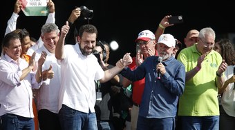 Lula pede votos para Boulos e pré-candidatos acionam Justiça Eleitoral