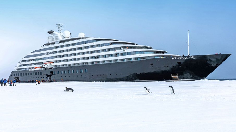 Embarcação Scenic Eclipse na Antartica Embarcação Scenic Eclipse na Antartica