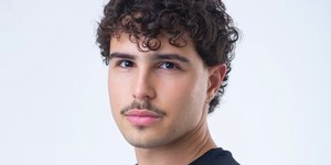 Após dois anos, Igor Jansen retorna à TV Globo em "Por Você"