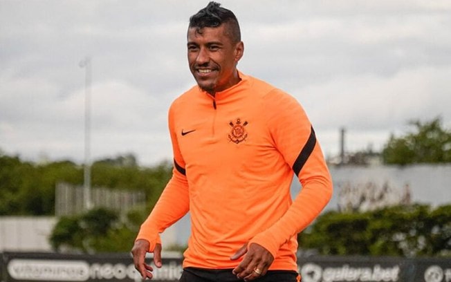 Paulinho pode ser um dos reforços do Corinthians para o segundo semestre