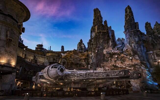 Depois de estrear na Califórnia, a land Star Wars Galaxy's Edge chega a Orlando com curiosidades para os fãs da franquia