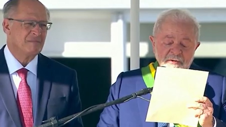 Lula discursou ao lado de Geraldo Alckmin