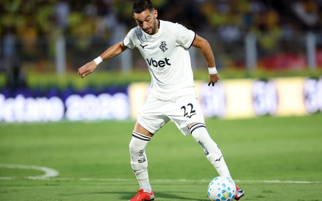 Ziyech saiu-se muito bem em sua estreia Ziyech saiu-se muito bem em sua estreia