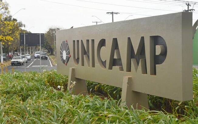 Fachada da Unicamp. 