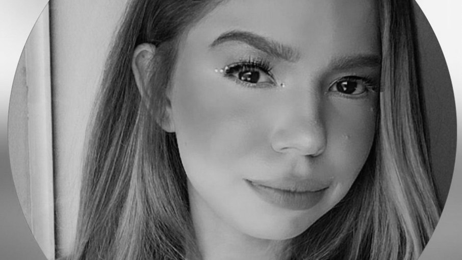 Flávia Mendes dos Santos Flávia Mendes dos Santos