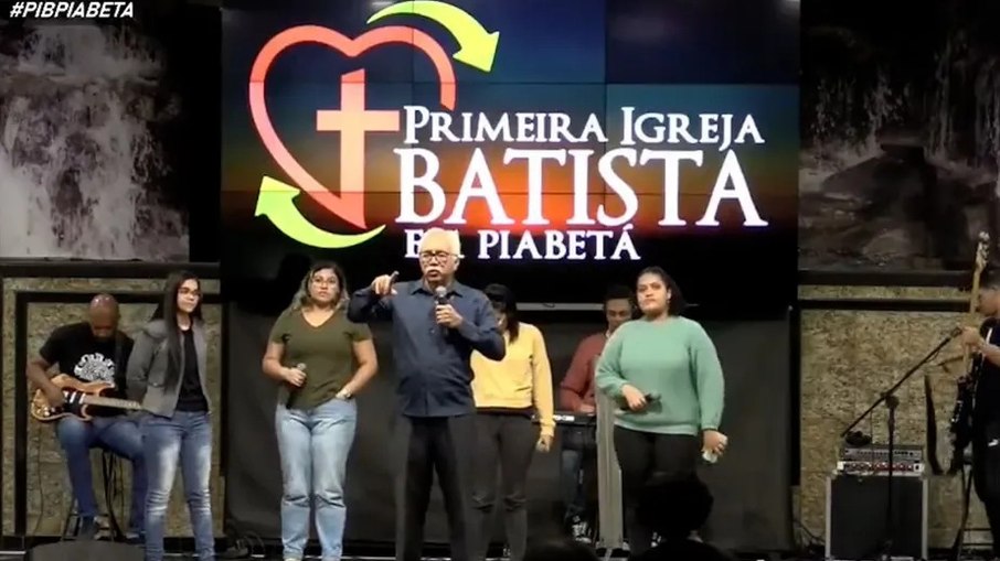 Pastor Luiz Antonio Vieira, da Primeira Igreja Batista de Piabetá, fez declarações durante culto na última quinta (3)