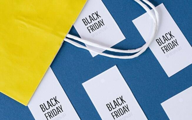 Consumidores aproveitam Black Friday para compras de Natal