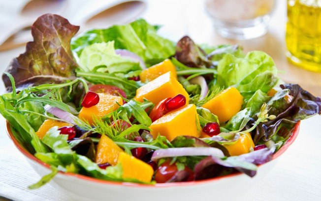 Da salada a sobremesa: 6 receitas com manga para você aproveitar a fruta