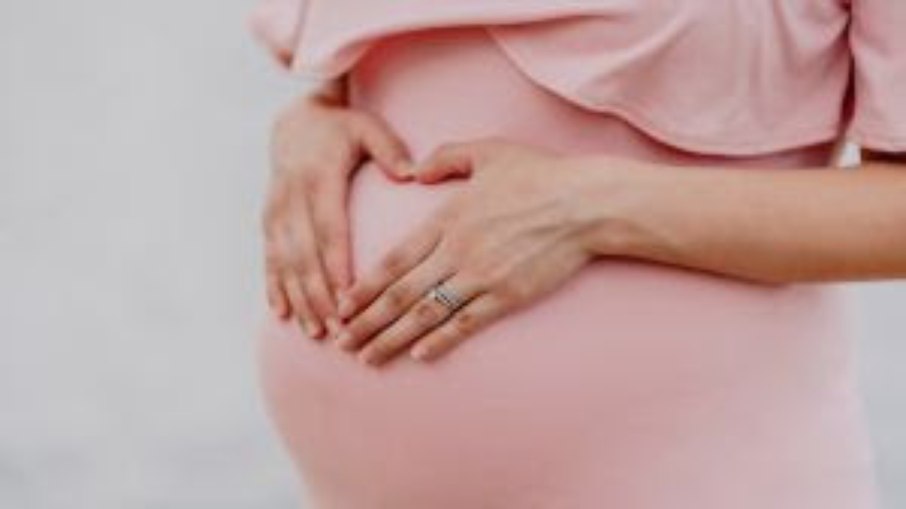 Grávida depois dos 40: entenda a tendência da maternidade tardia