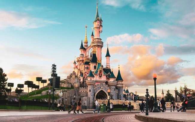 Coperni fará desfile na Disneyland Paris