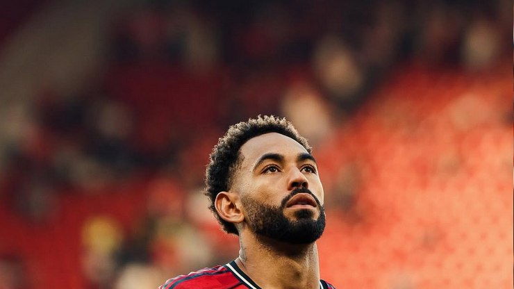 Matheus Cunha sofre com críticas por seca de gols, diz técnico