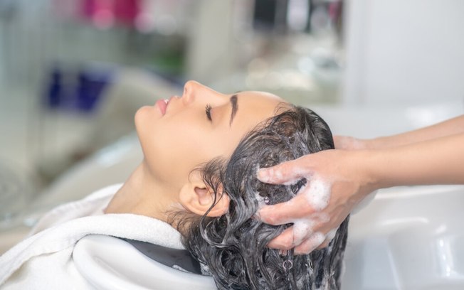5 dicas essenciais para cuidar de cabelos quimicamente tratados