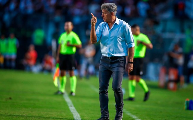 Técnico do Grêmio, Renato Gaúcho, fez acusações de interferência da equipe de árbitros no duelo com o Bahia