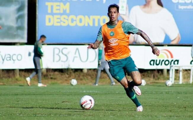 Victor Ramos quer vitória sobre o Grêmio para Chape embalar na Série B