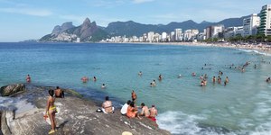 Praia tradicional do Rio de Janeiro está imprópria para banho