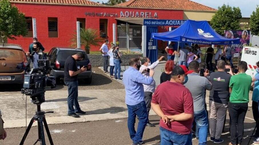 Ataque a creche do município de Saudades, em Santa Catarina, aconteceu há exatamente um ano