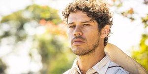 José Loreto rebate críticas por atuar como Diabo e Jesus
