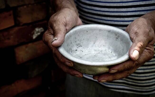 Não é só efeito da pandemia: por que 19 milhões de brasileiros passam fome