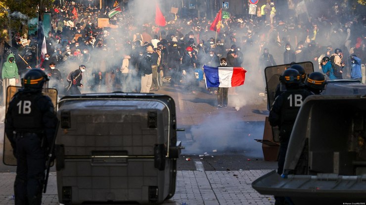 França tem novo dia de atos massivos e confrontos em várias cidades
