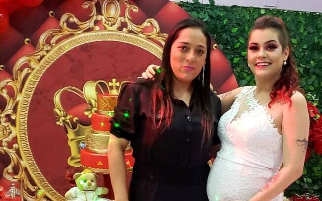 Sirlei Santos e Mariana Kruschewsky Sirlei Santos e Mariana Kruschewsky