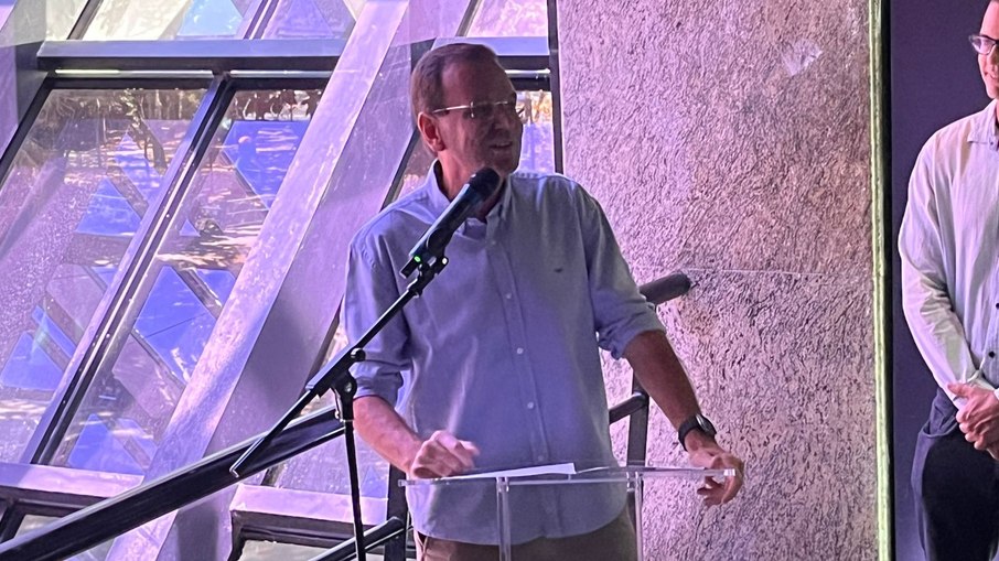 O prefeito do Rio, Eduardo Paes (PSD), discursa durante cerimônia que anunciou investimento de R$ 30 milhões para a modernização do Planetário do Rio. O prefeito do Rio, Eduardo Paes (PSD), discursa durante cerimônia que anunciou investimento de R$ 30 milhões para a modernização do Planetário do Rio.