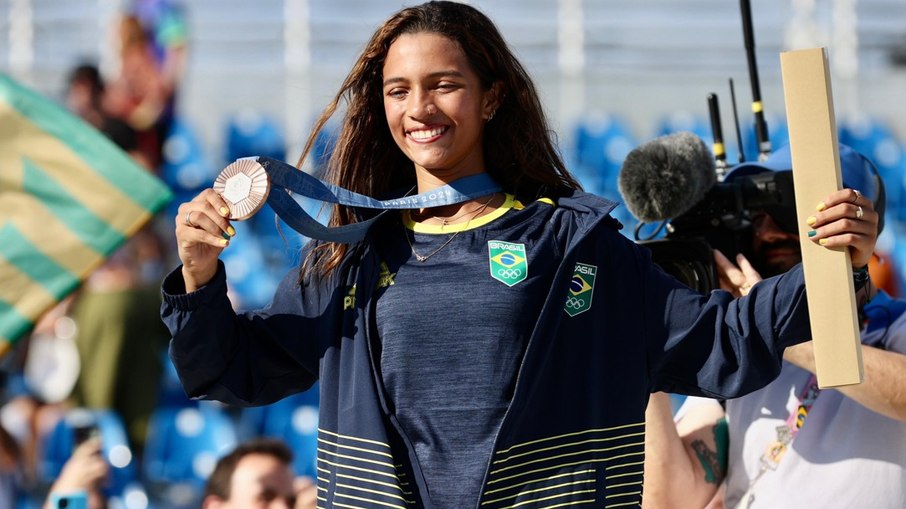 Rayssa Leal conquista medalha de bronze nos Jogos de Paris