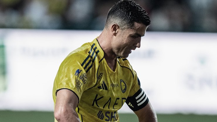 Cristiano%20Ronaldo%20marca%2C%20mas%20fica%20com%20o%20vice%20campeonato