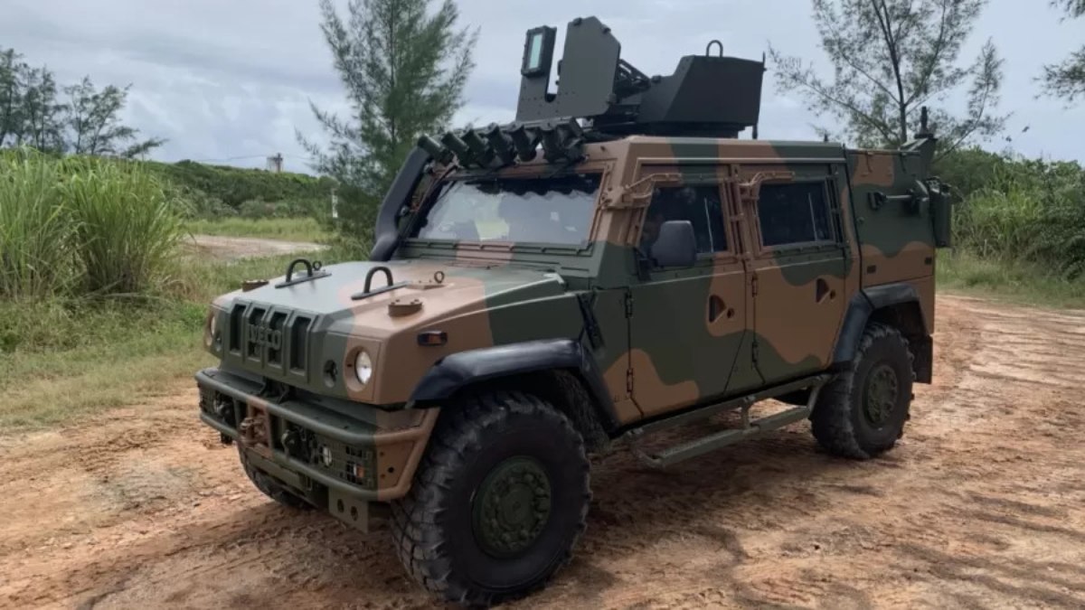 LMV-BR pode ser equipado com armas controladas remotamente e lançador de granadas