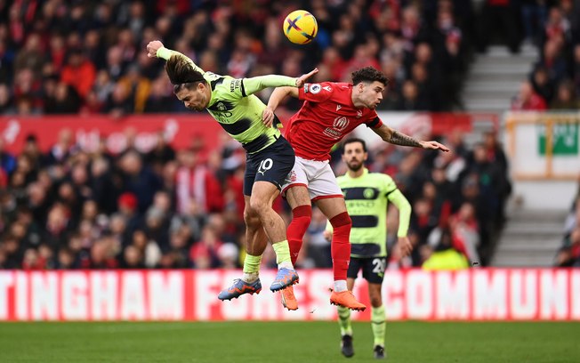 Manchester City tropeça no Notthingam Forest. Arsenal agradece