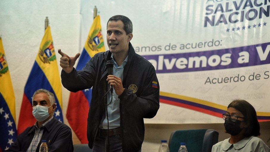Juan Guaidó foi agredido em restaurante na Venezuela