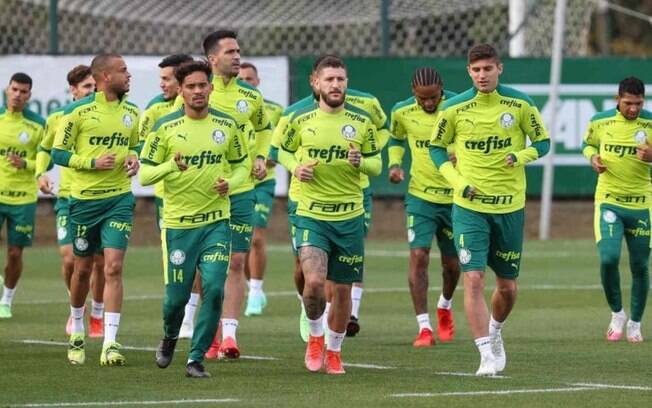 Em busca do tri da Libertadores, Palmeiras viaja na próxima quarta-feira a Montevidéu