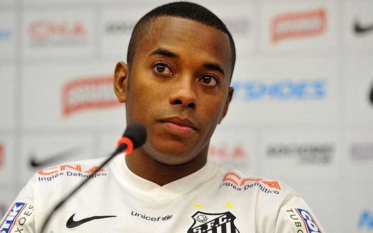 Pena de Robinho é reduzida; saiba quando ele pode sair da prisão 