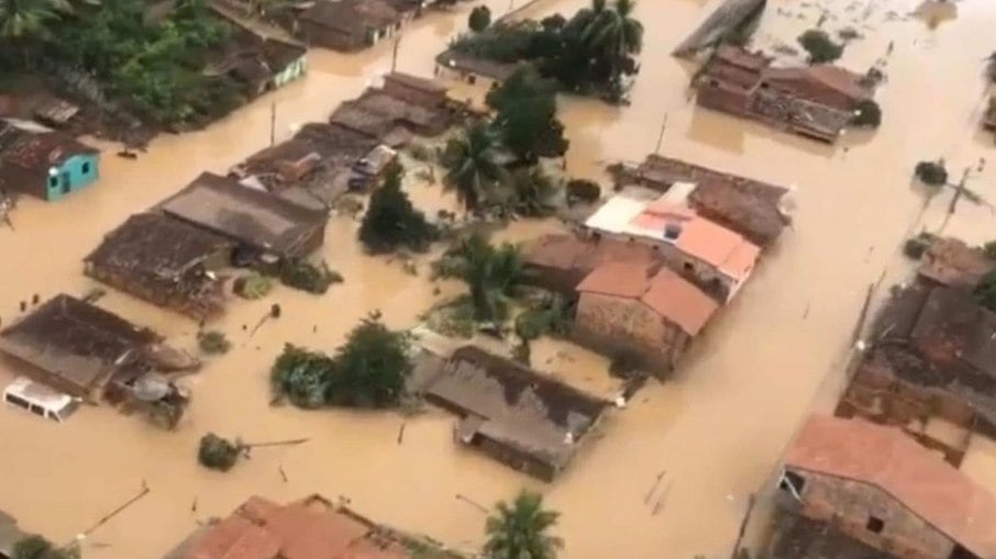 Alagamentos causados por chuvas no sul da Bahia