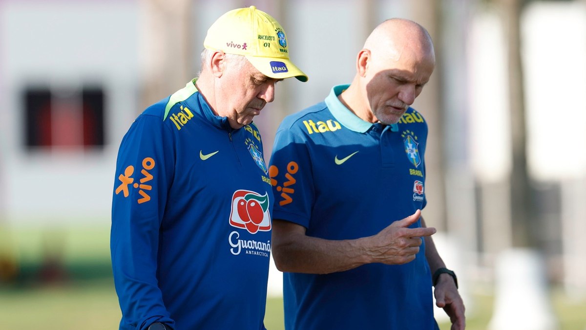 Seleção: Ancelotti esboça time titular que pegará o Equador; veja