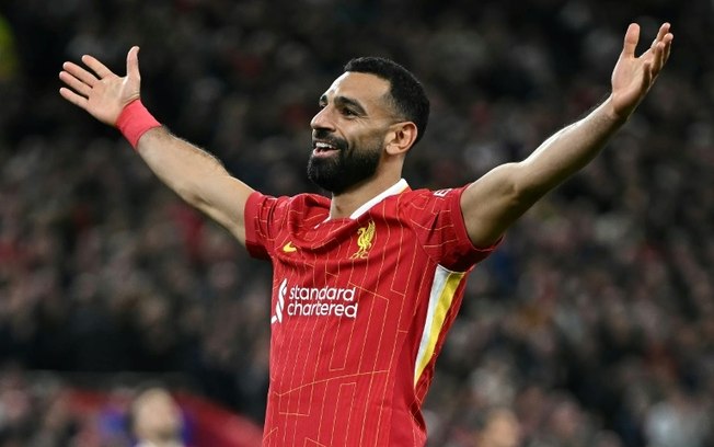 Mohamed Salah assinou um novo contrato de dois anos com o Liverpool Mohamed Salah assinou um novo contrato de dois anos com o Liverpool