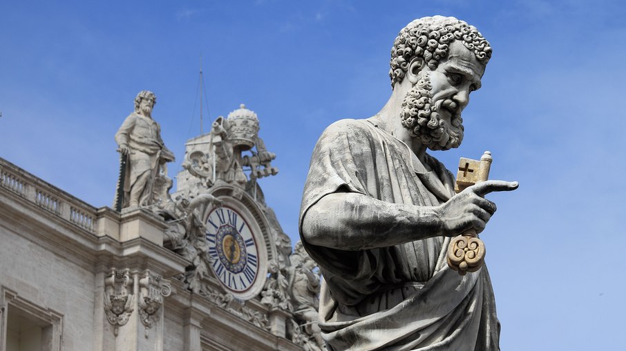 Pedro é um dos principais símbolos do cristianismo Pedro é um dos principais símbolos do cristianismo