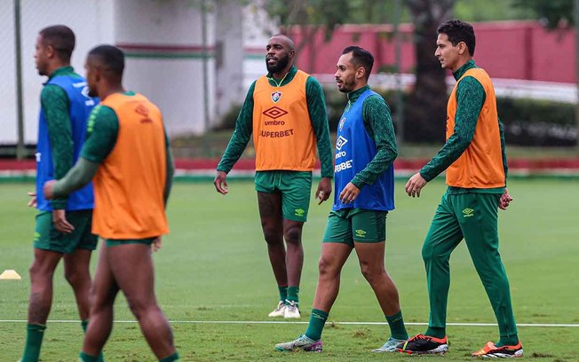 Manoel é um dos pendurados do Fluminense na partida contra o Alianza Lima, no Maracanã 