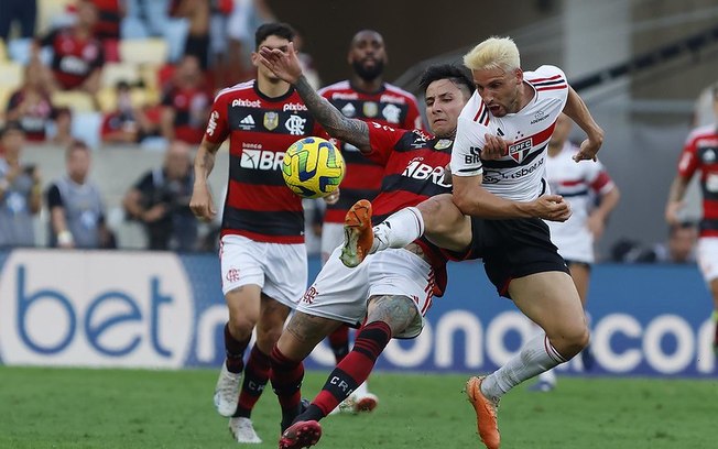 São Paulo venceu o Flamengo por 1 a 0 e deu passo importante na briga pelo título 